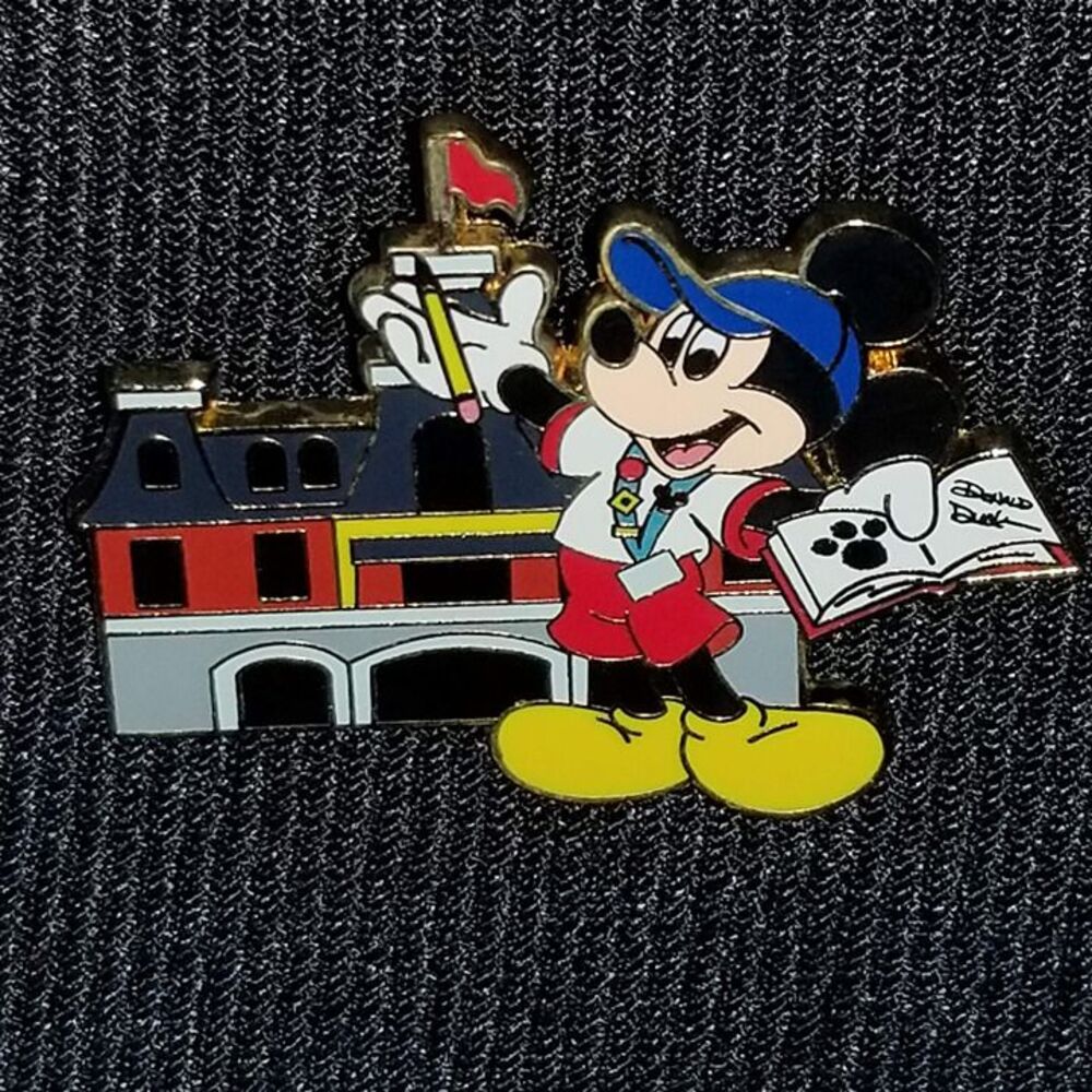 Disney Pin Mickey Autograph Book Donald Pluto Paw Pin Festival of Dreams 54701